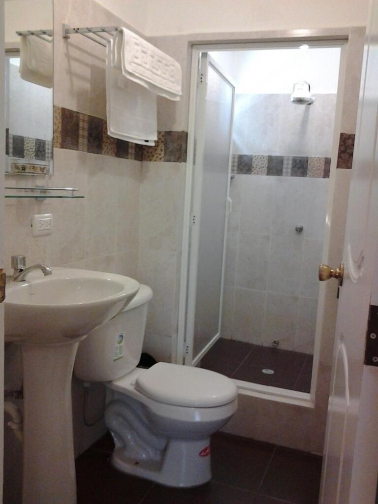 Suites La Rosa Guayaquil Esterno foto